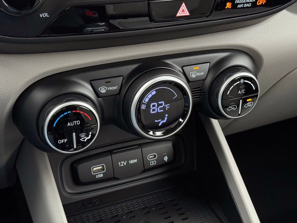 2026 Lunar White Hyundai Venue SEL FWD SUV