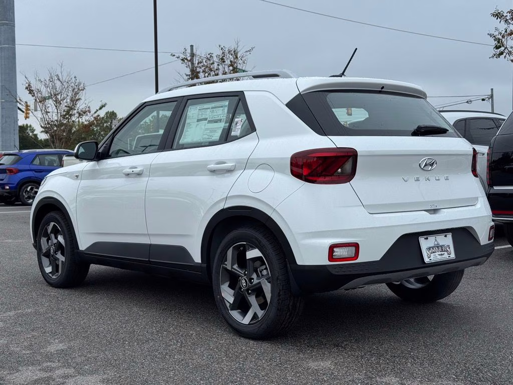 2026 Lunar White Hyundai Venue SEL FWD SUV