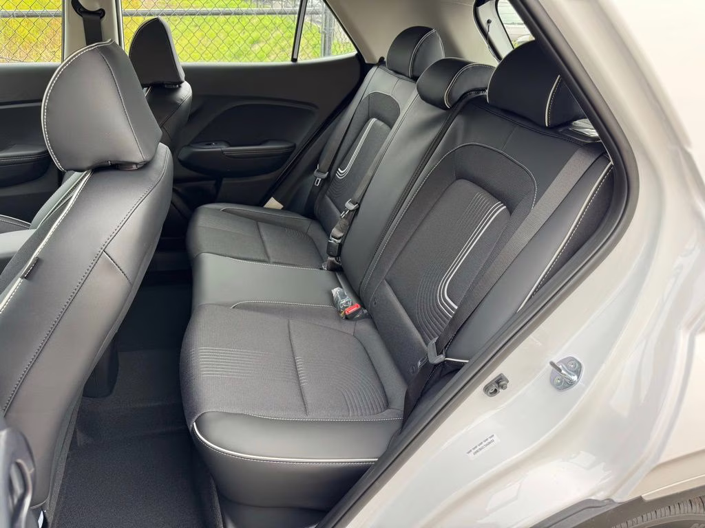 2026 Lunar White w/Black Roof Hyundai Venue SEL FWD SUV