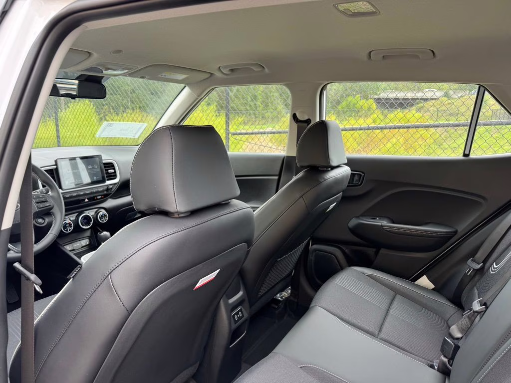 2026 Lunar White w/Black Roof Hyundai Venue SEL FWD SUV