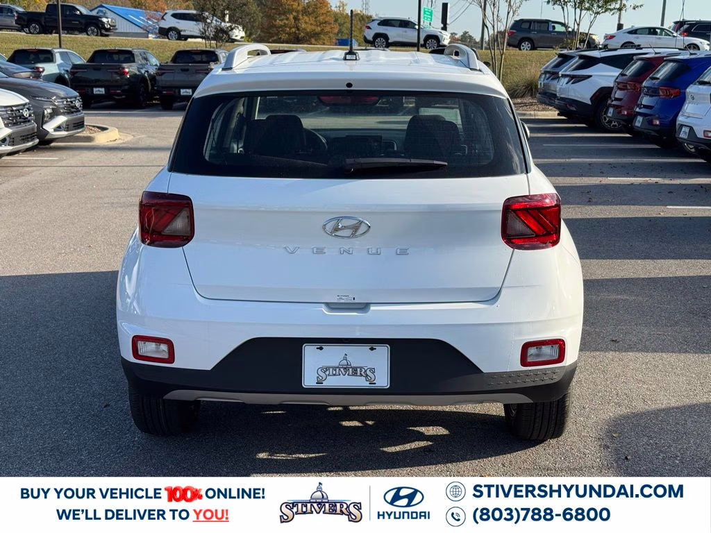 2026 Lunar White Hyundai Venue SEL FWD SUV