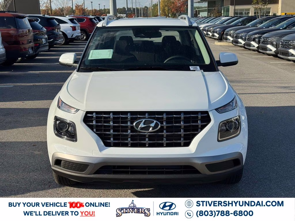 2026 Lunar White Hyundai Venue SEL FWD SUV