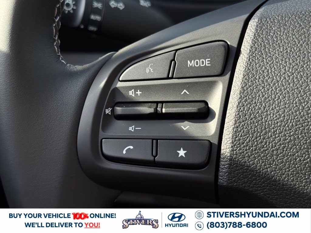 2026 Shimmering Silver Hyundai Venue SEL FWD SUV