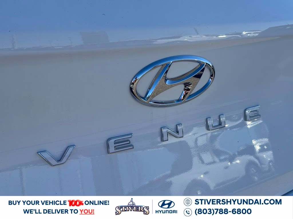 2026 Lunar White Hyundai Venue SEL FWD SUV