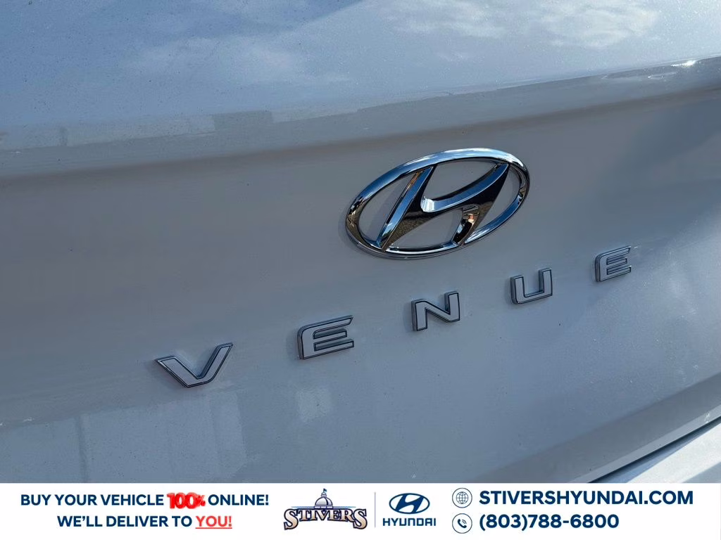 2026 Lunar White Hyundai Venue SEL FWD SUV