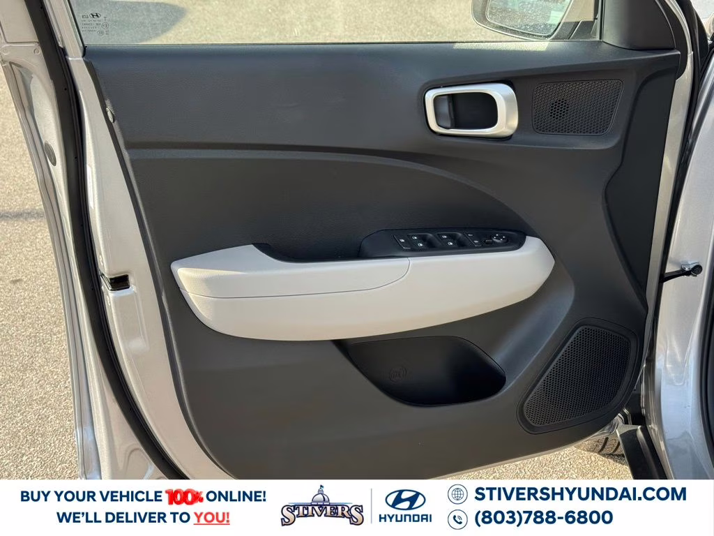 2026 Shimmering Silver Hyundai Venue SEL FWD SUV