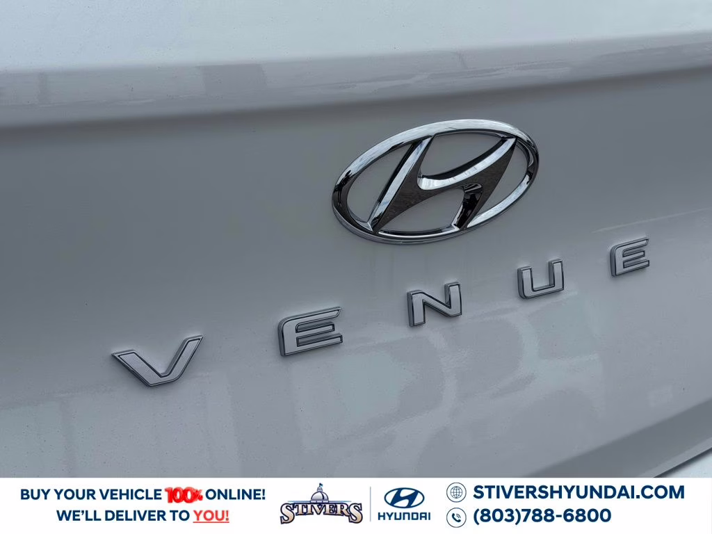 2026 Lunar White w/Black Roof Hyundai Venue SEL FWD SUV