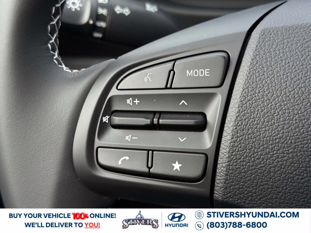 2026 Lunar White w/Black Roof Hyundai Venue SEL FWD SUV