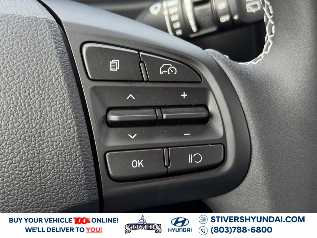 2026 Lunar White w/Black Roof Hyundai Venue SEL FWD SUV