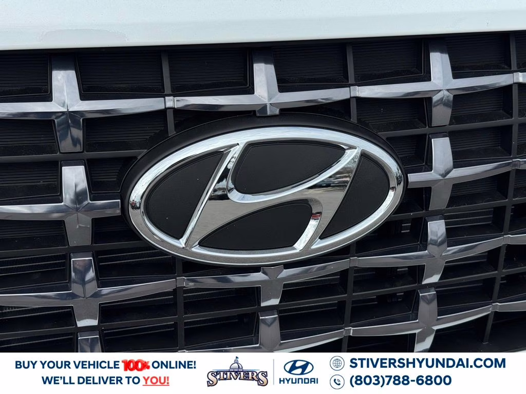 2026 Lunar White w/Black Roof Hyundai Venue SEL FWD SUV