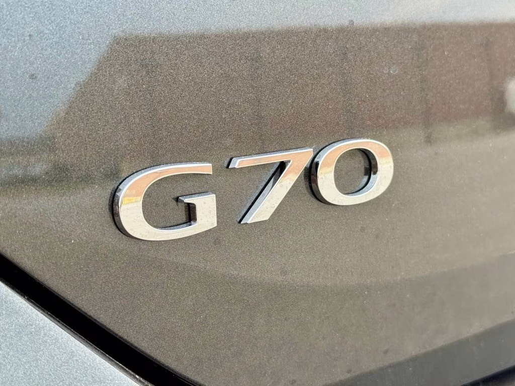 2026 Makalu Gray Genesis G70 2.5T RWD Sedan