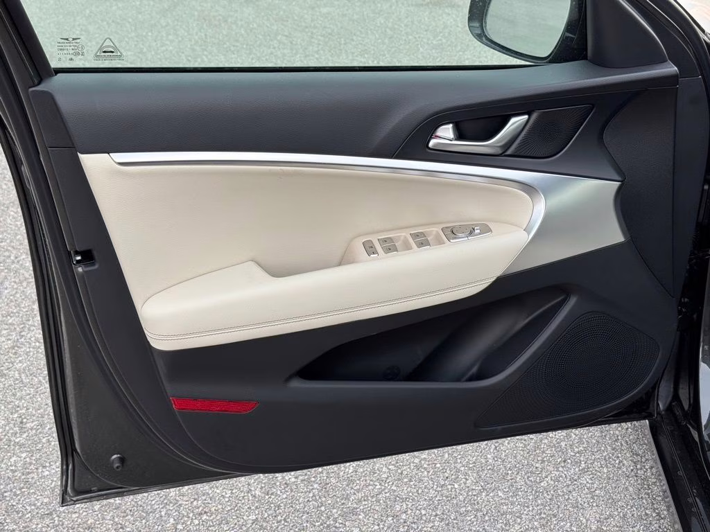 2026 Makalu Gray Genesis G70 2.5T RWD Sedan