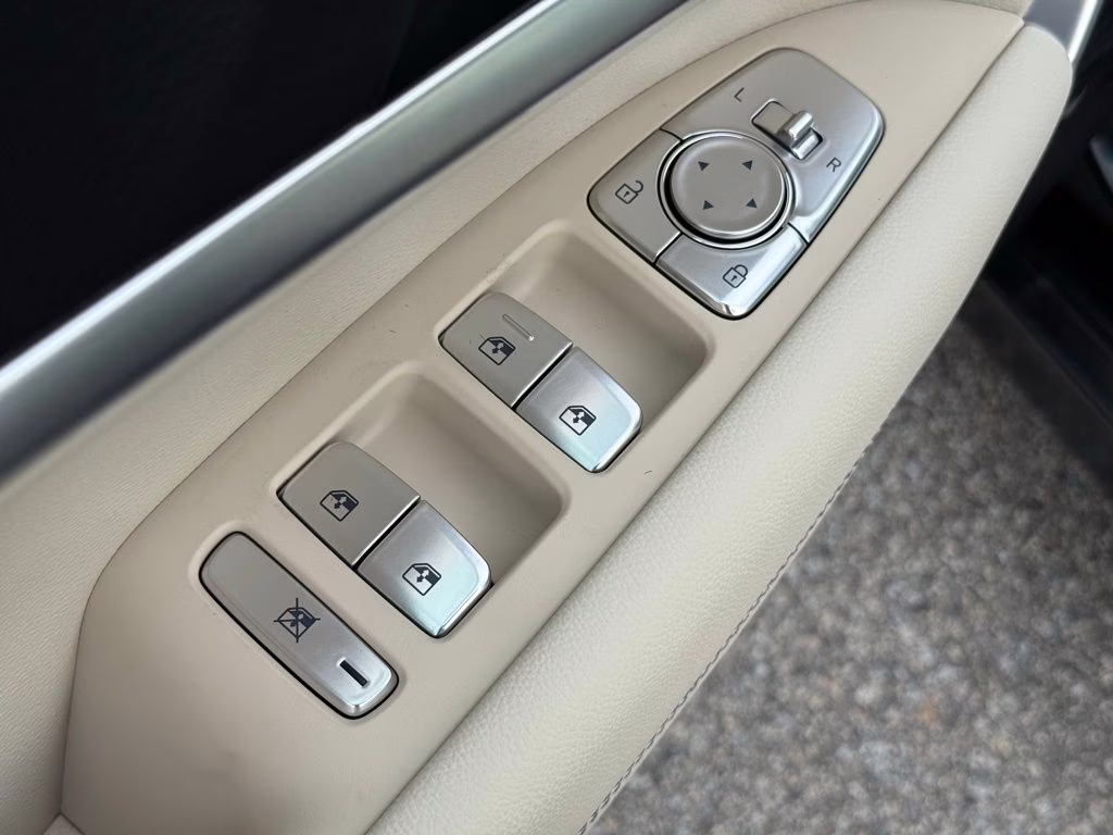 2026 Makalu Gray Genesis G70 2.5T RWD Sedan