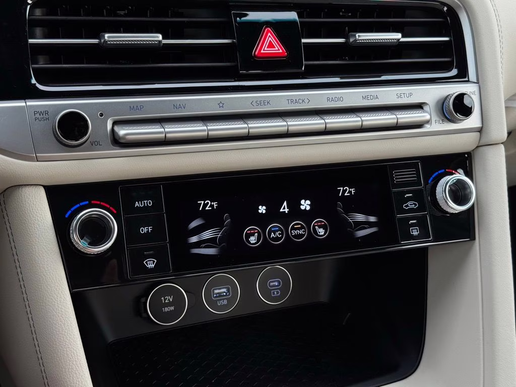 2026 Makalu Gray Genesis G70 2.5T RWD Sedan