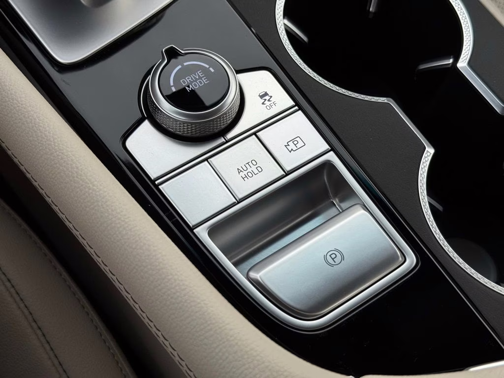 2026 Makalu Gray Genesis G70 2.5T RWD Sedan