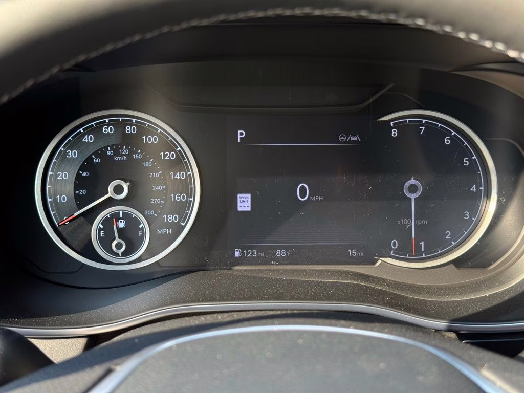 2026 Vik Black Genesis G70 2.5T Prestige RWD Sedan