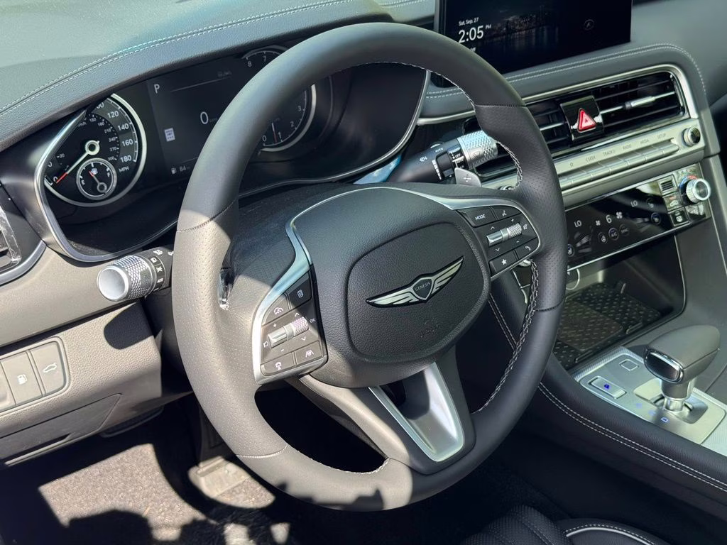 2026 Uyuni White Genesis G70 2.5T Prestige RWD Sedan