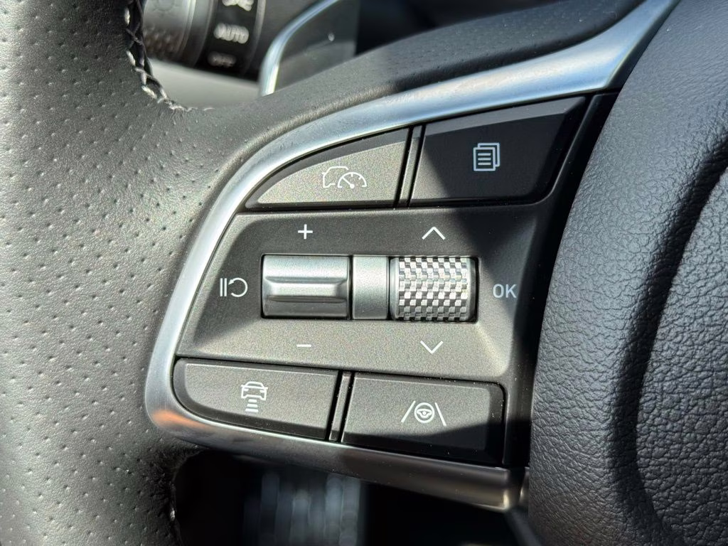 2026 Uyuni White Genesis G70 2.5T Prestige RWD Sedan