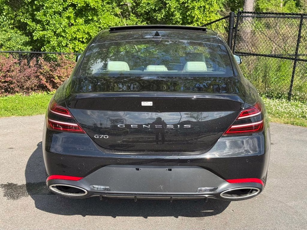 2025 Vik Black Genesis G70 2.5T Sport Prestige RWD Sedan