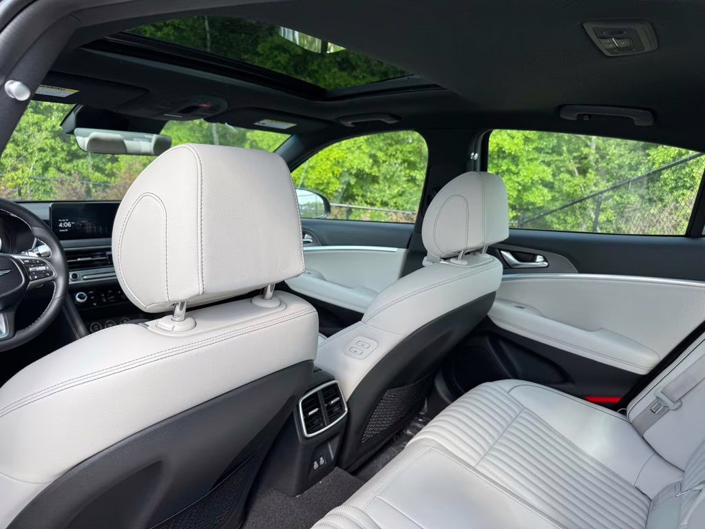 2025 Vik Black Genesis G70 2.5T Sport Prestige RWD Sedan