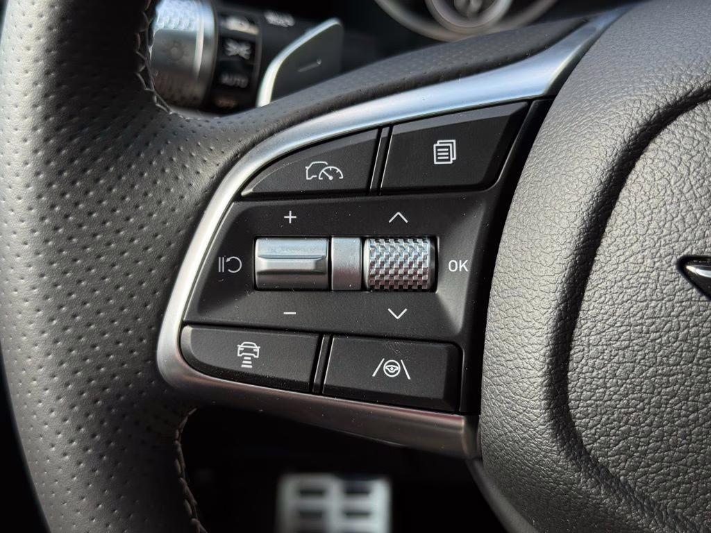 2025 Vik Black Genesis G70 2.5T Sport Prestige RWD Sedan