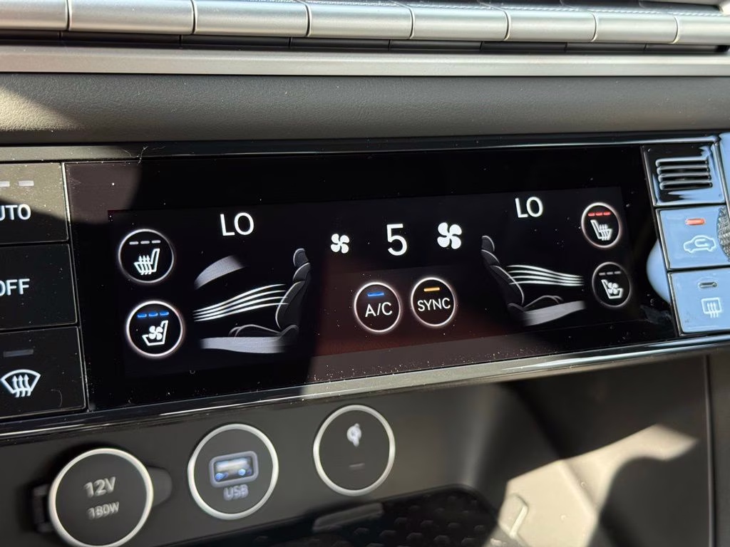 2025 Vik Black Genesis G70 2.5T Sport Prestige RWD Sedan