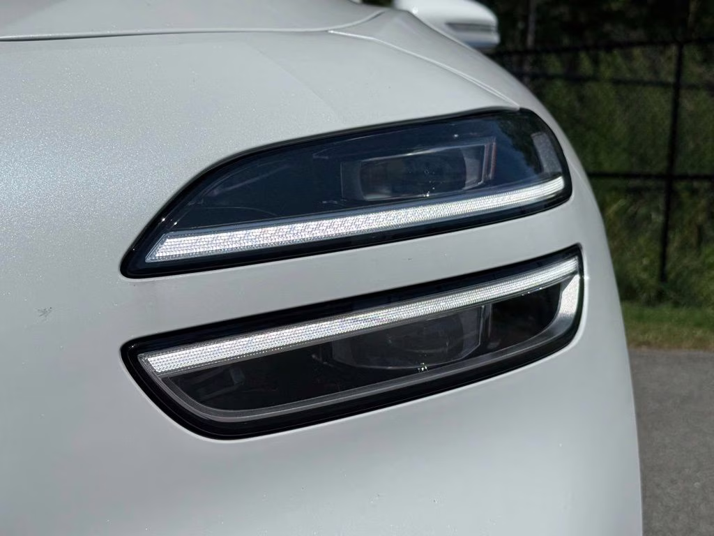 2026 Uyuni White Genesis G70 2.5T Prestige AWD Sedan