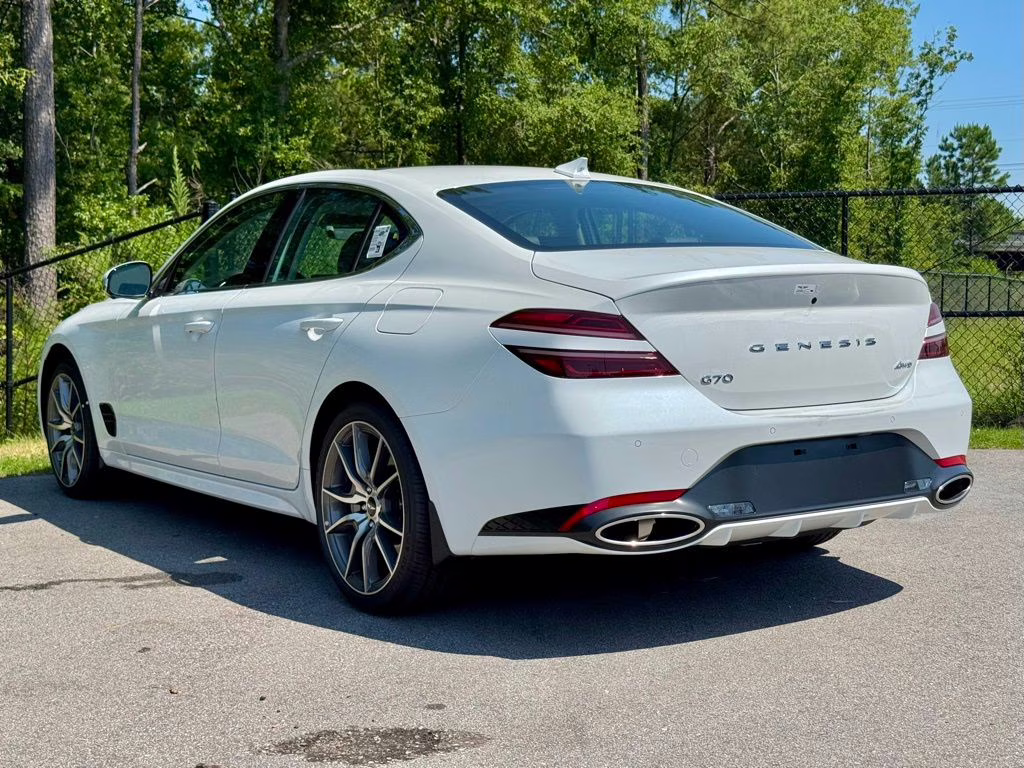 2026 Uyuni White Genesis G70 2.5T Prestige AWD Sedan