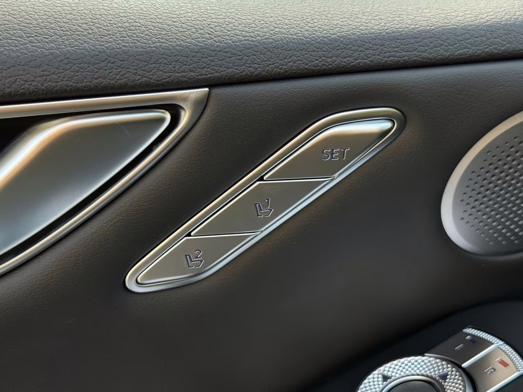 2026 Vik Black Genesis G80 2.5T Advanced AWD Sedan