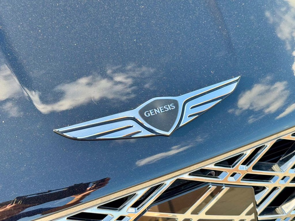 2026 Vik Black Genesis G80 2.5T Advanced AWD Sedan