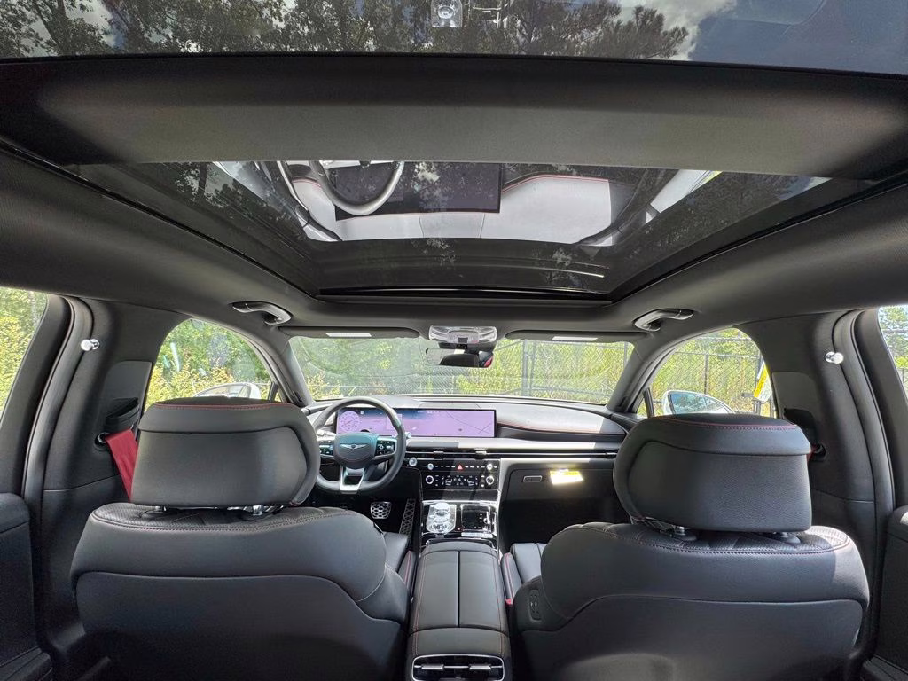 2025 Uyuni White Genesis G80 2.5T AWD Sedan