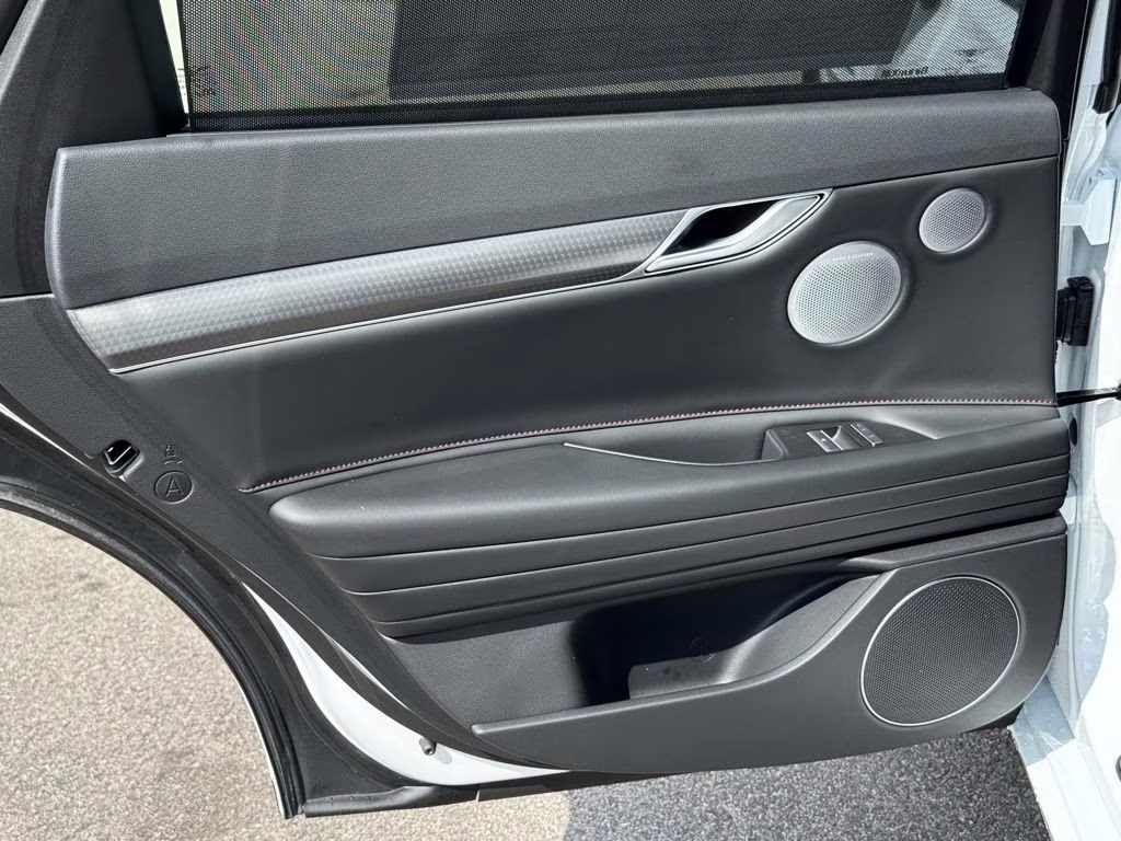 2026 Uyuni White Genesis G80 2.5T Sport Prestige AWD Sedan