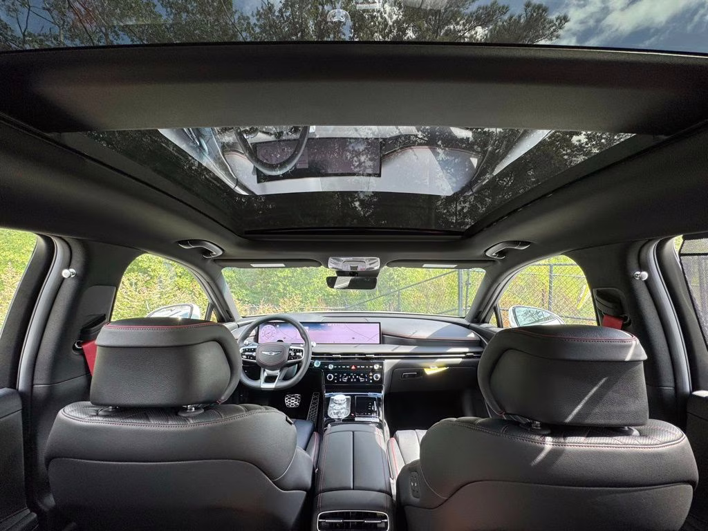 2026 Uyuni White Genesis G80 2.5T Sport Prestige AWD Sedan