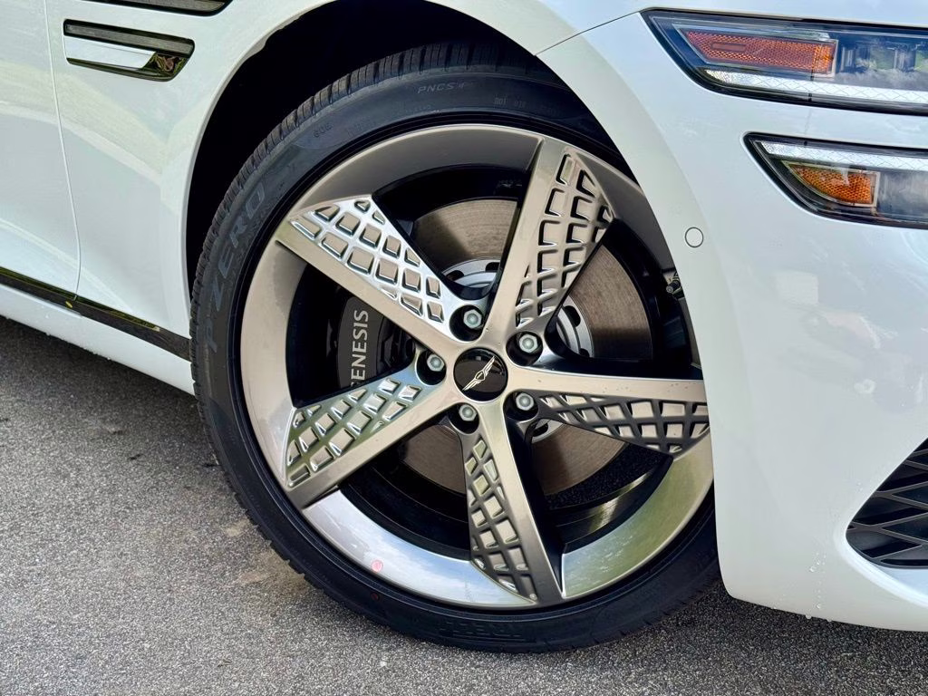 2026 Uyuni White Genesis G80 2.5T Sport Prestige AWD Sedan