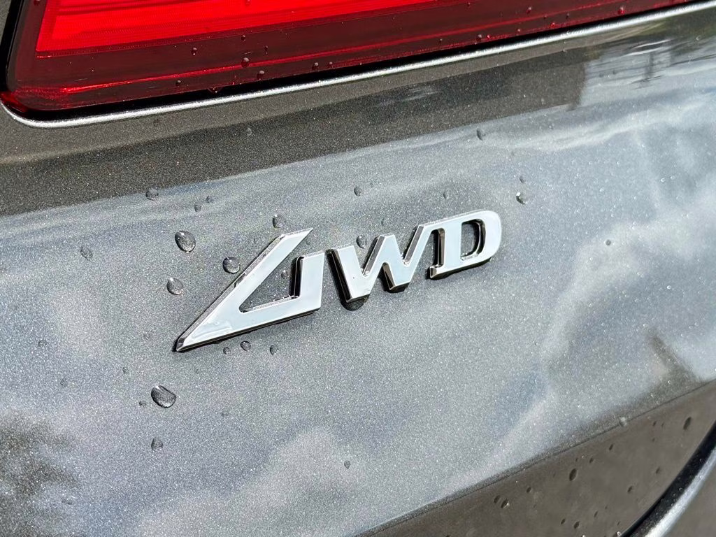 2026 Makalu Gray Genesis GV80 2.5T Advanced AWD SUV