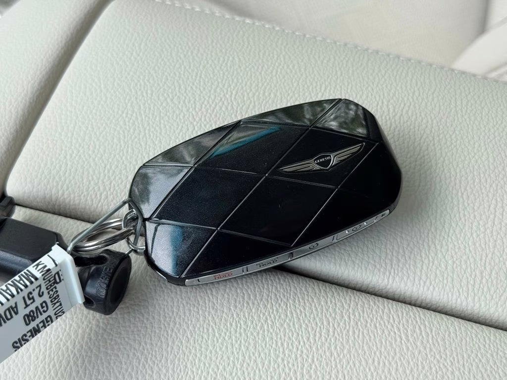 2026 Makalu Gray Genesis GV80 2.5T Advanced AWD SUV