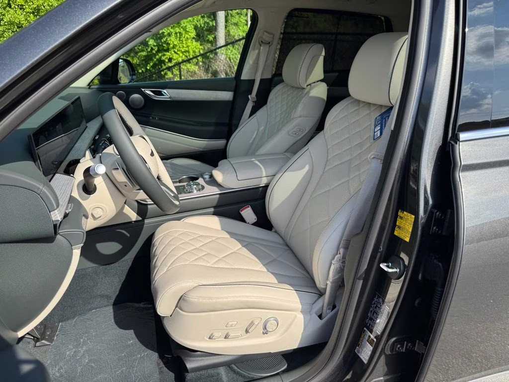 2025 Makalu Gray Genesis GV80 3.5T Prestige AWD SUV