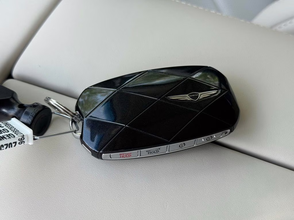 2025 Makalu Gray Genesis GV80 3.5T Prestige AWD SUV