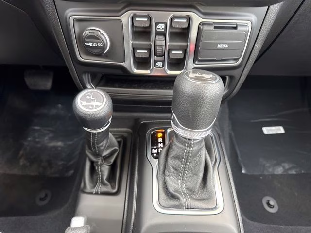 2026 Bright White Clearcoat Jeep Wrangler Sport 4X4 SUV