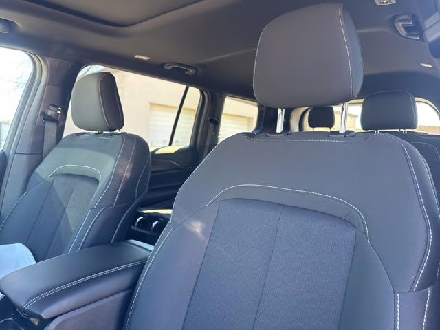 2025 Diamond Jeep Grand Cherokee L RWD SUV