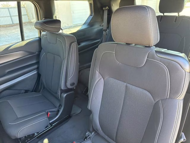 2025 Diamond Jeep Grand Cherokee L RWD SUV
