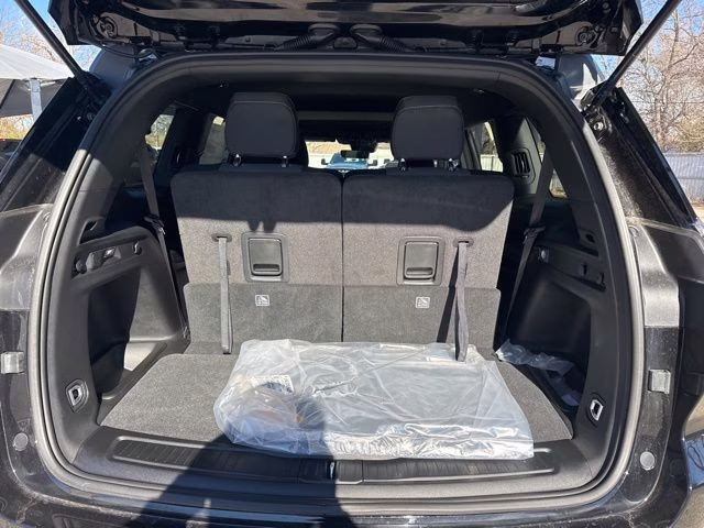 2025 Diamond Jeep Grand Cherokee L RWD SUV