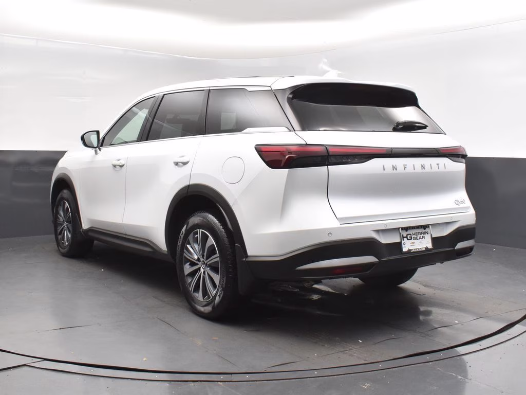 2026 Radiant White INFINITI QX60 PURE FWD SUV