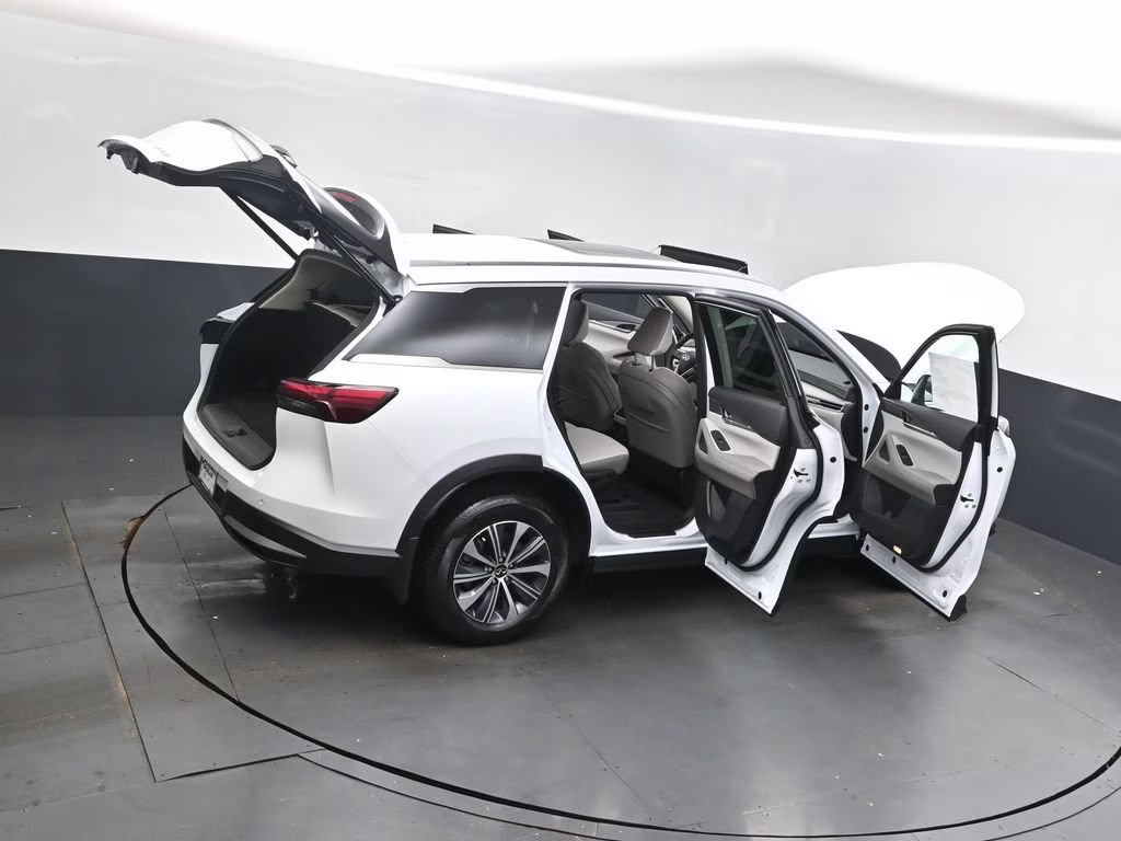 2026 Radiant White INFINITI QX60 PURE FWD SUV