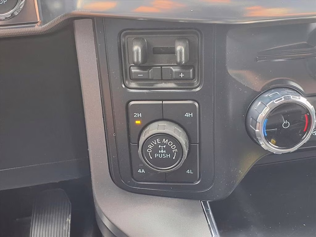 2026 Black Metallic Ford F-150 Lariat 4X4 Truck