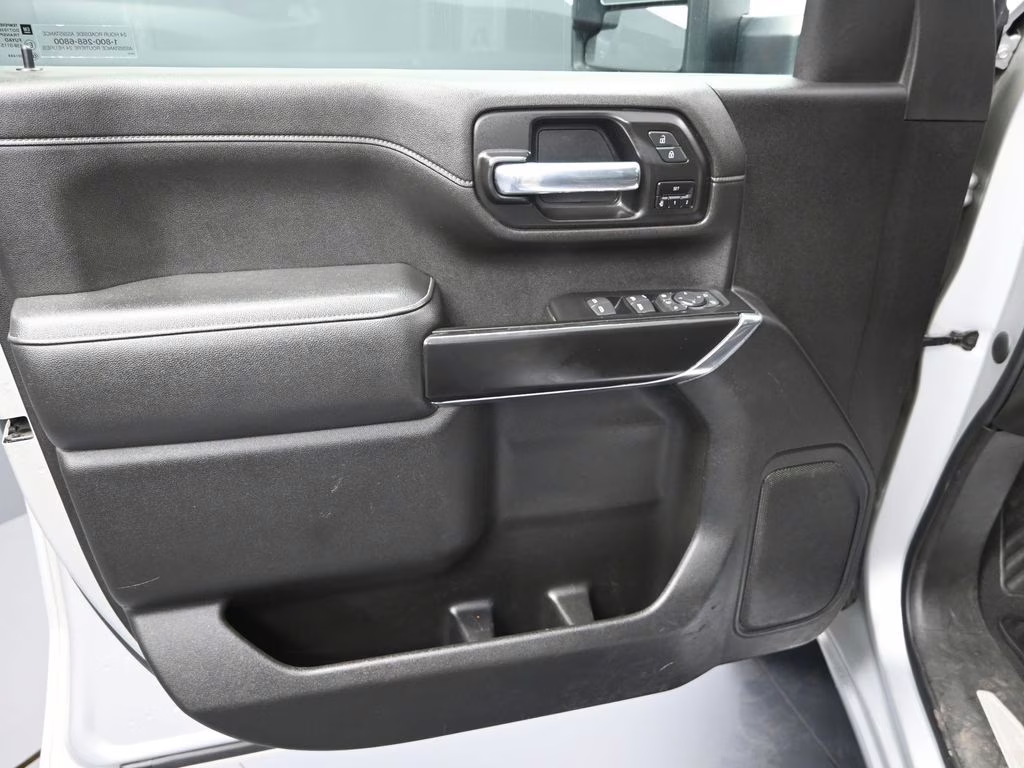 2022 Silver Ice Metallic Chevrolet Silverado 2500HD LTZ 4X4 Truck