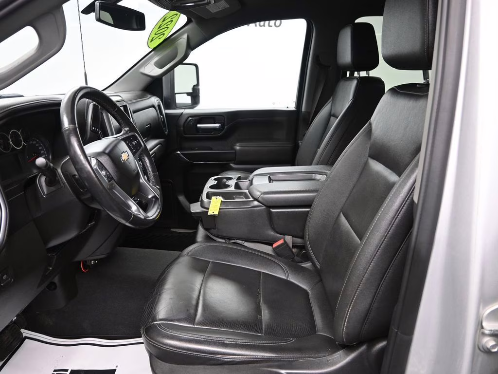 2022 Silver Ice Metallic Chevrolet Silverado 2500HD LTZ 4X4 Truck