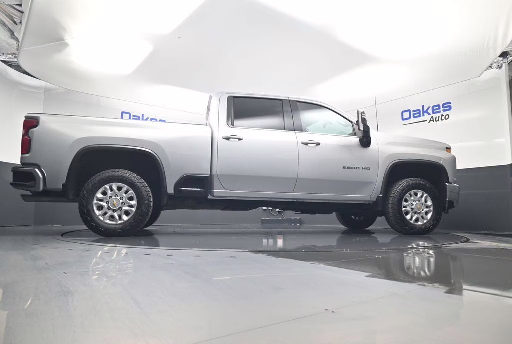2022 Silver Ice Metallic Chevrolet Silverado 2500HD LTZ 4X4 Truck