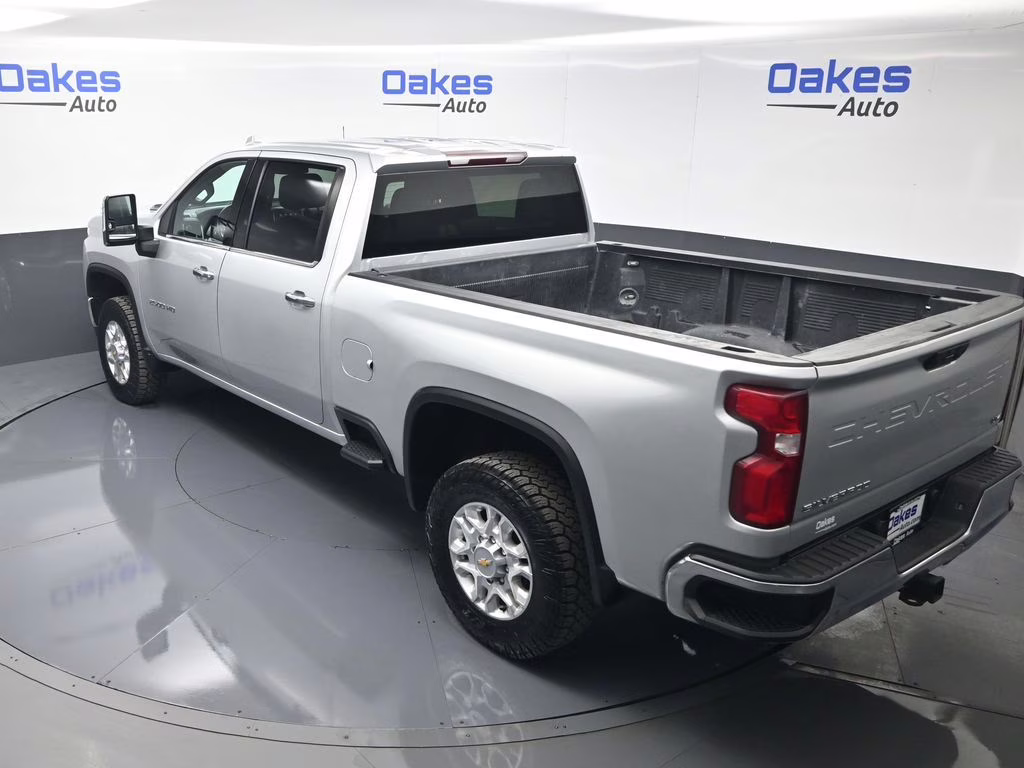 2022 Silver Ice Metallic Chevrolet Silverado 2500HD LTZ 4X4 Truck