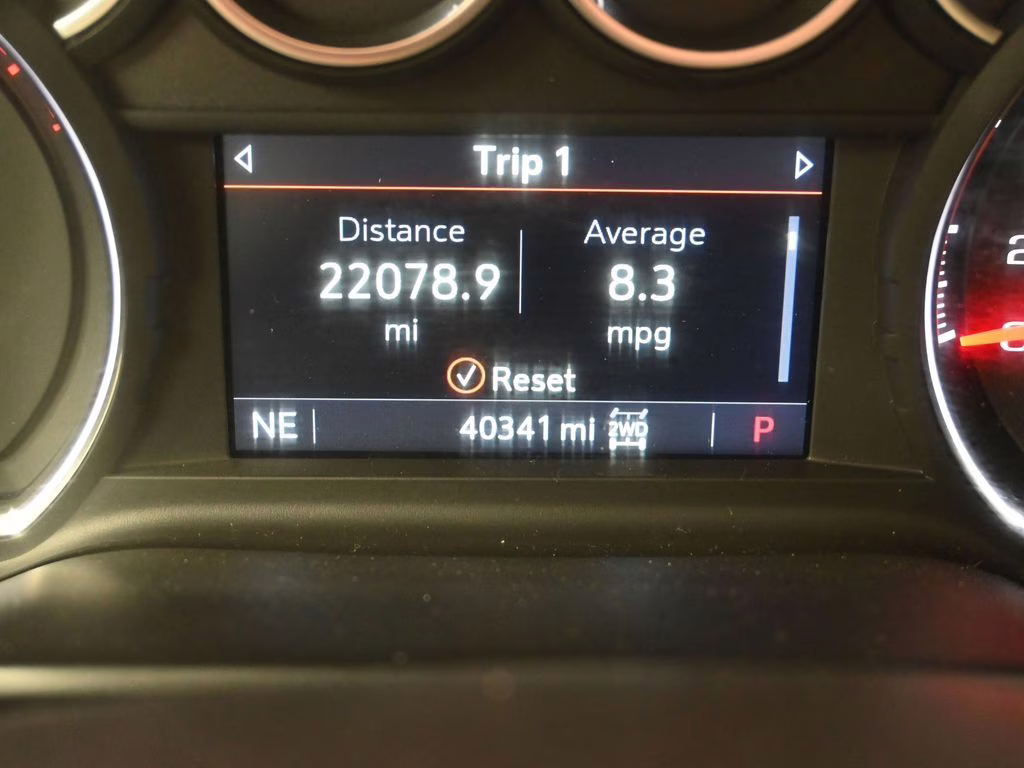 2022 Silver Ice Metallic Chevrolet Silverado 2500HD LTZ 4X4 Truck